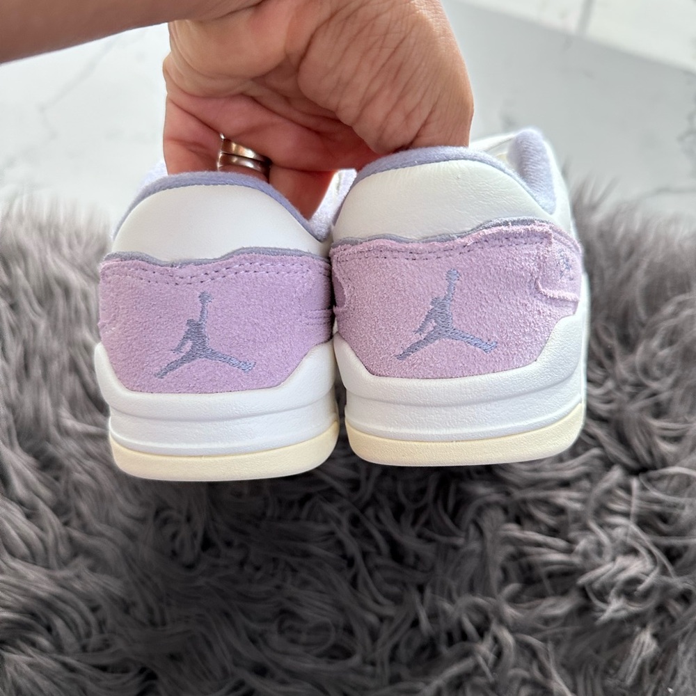 Jordan Women's Athletic Shoes White and Purple - Picture 9 of 11